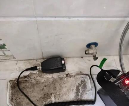 潍城屋顶漏水维修公司分享下卫生间漏水的危害及解决方法
